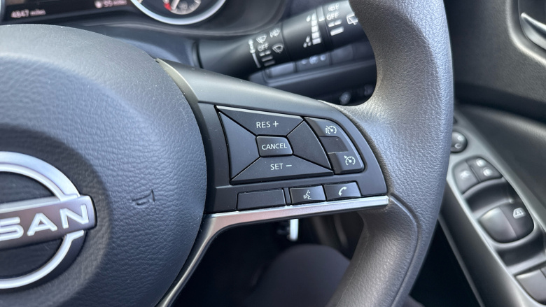 Nissan Juke 1.0 DiG-T 114 Acenta 5dr DCT Petrol Hatchback